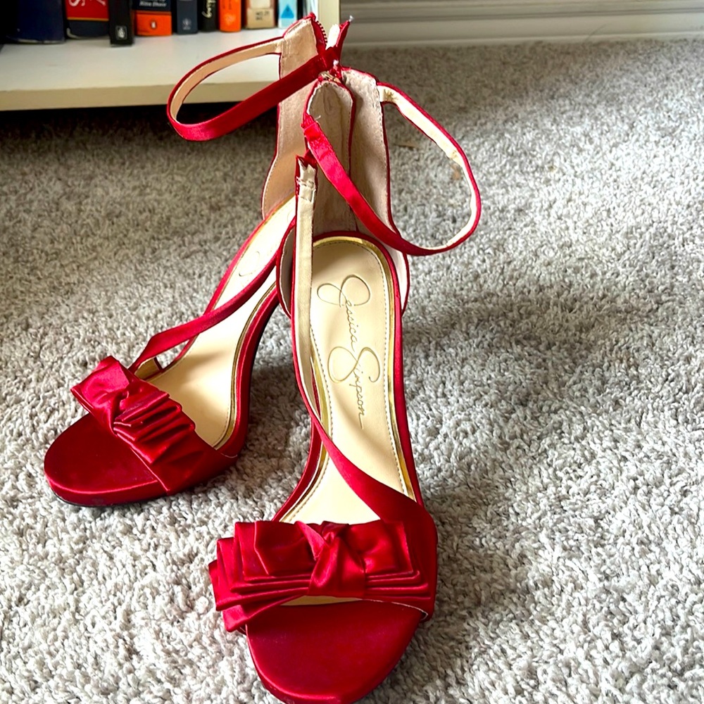 JESSICA SIMPSON HEELS